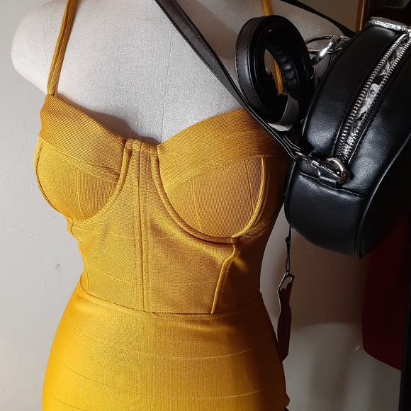 Haute Monde Dress - Picture 3 of 10